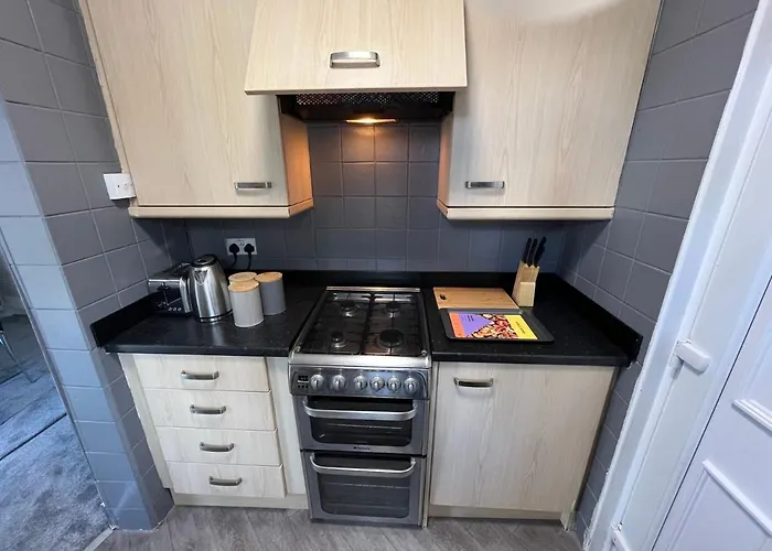 Modern Family Home Large Garden Free Parking Newcastle upon Tyne